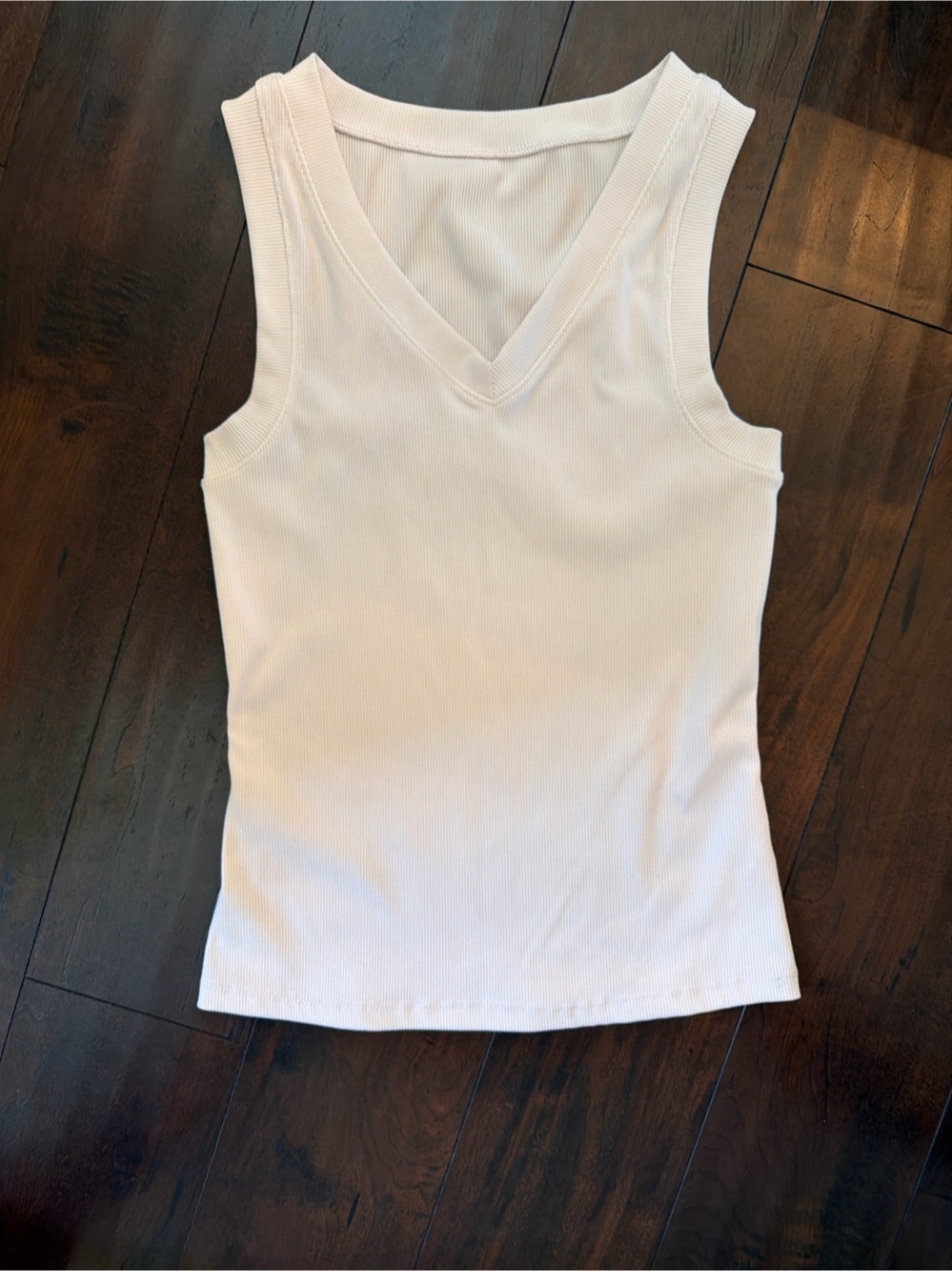 DSG White V-Neck Ribbed Tank - Picture 3 of 5